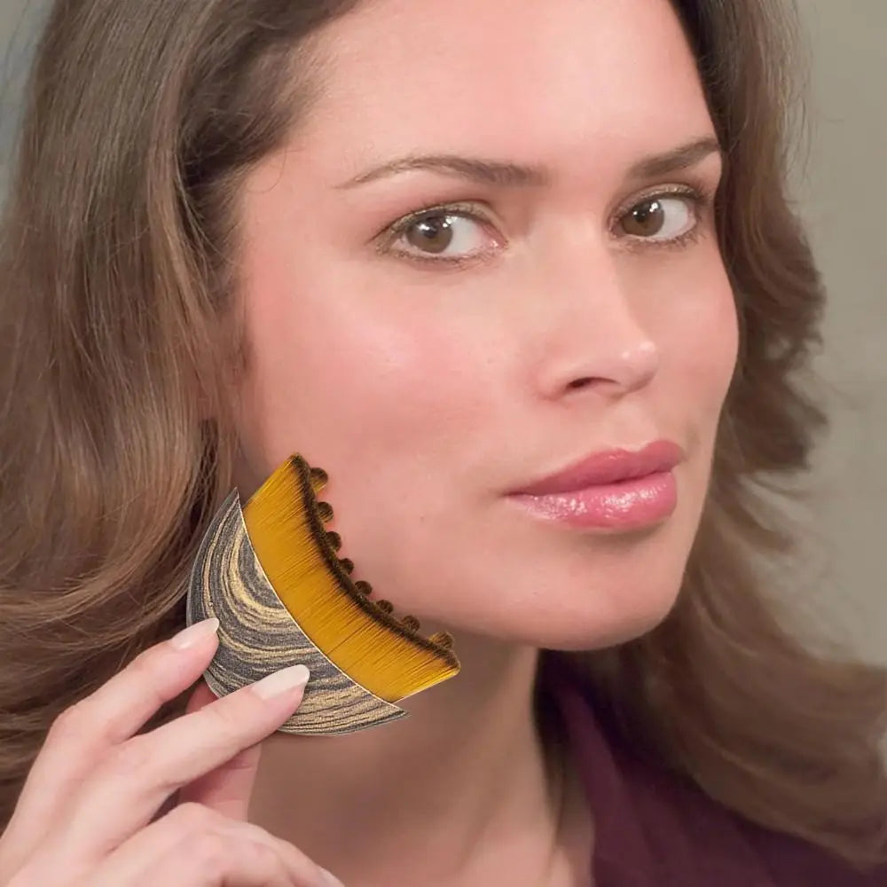 Glow Master Face Brush